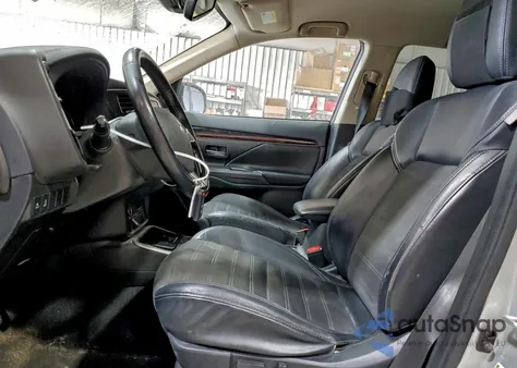 2020 Mitsubishi Outlander Se z USA, uszkodzony, nr VIN JA4AD3A35LZ045951